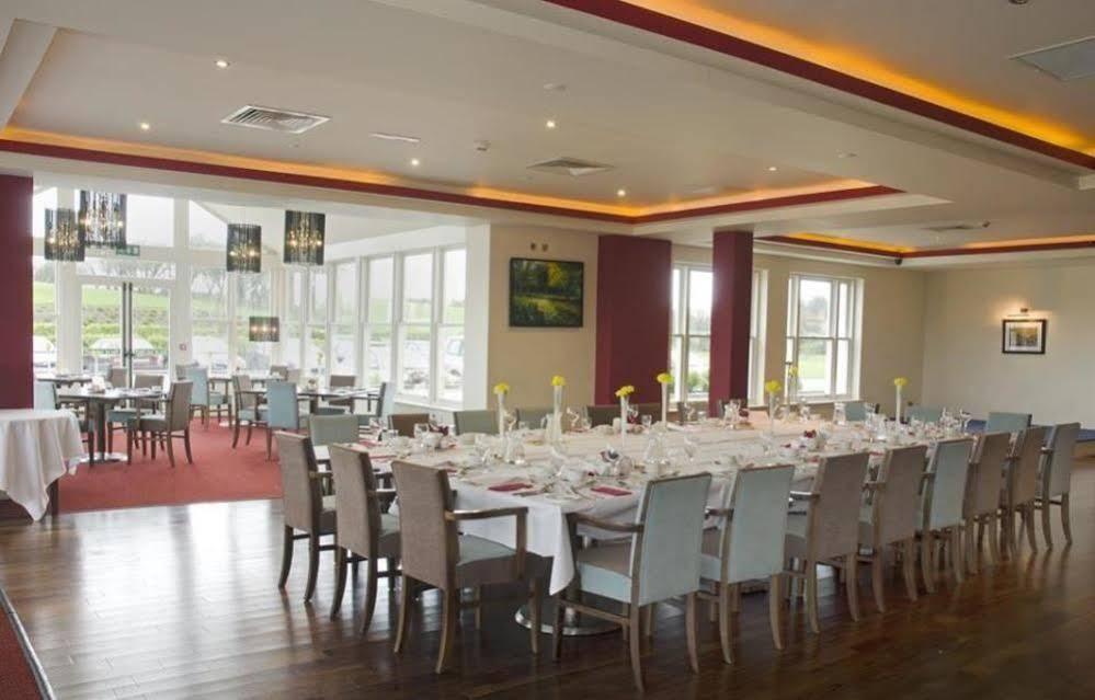 Westport Country Lodge Hotel ภายนอก รูปภาพ