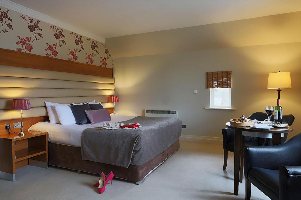 Westport Country Lodge Hotel ภายนอก รูปภาพ