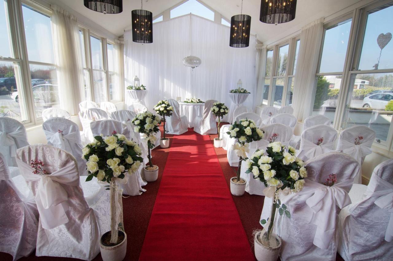 Westport Country Lodge Hotel ภายนอก รูปภาพ