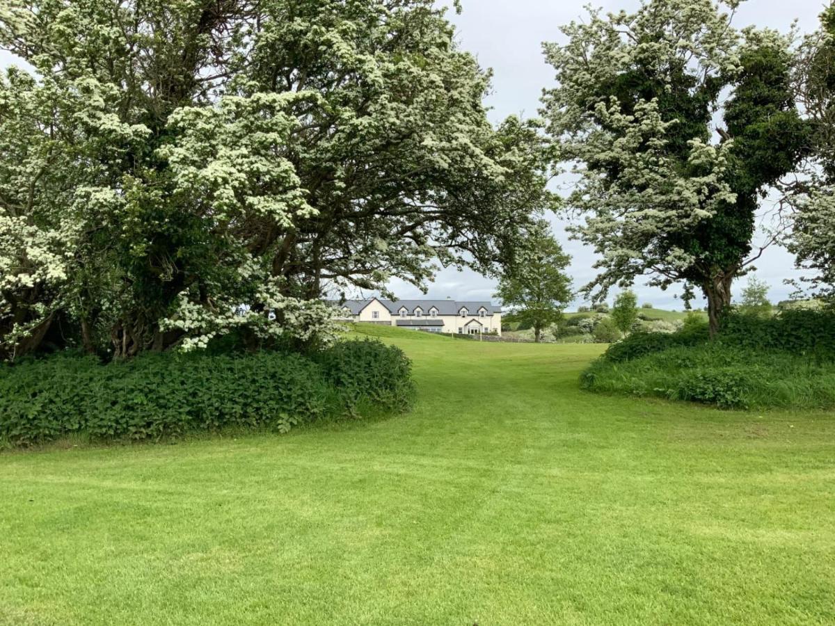 Westport Country Lodge Hotel ภายนอก รูปภาพ