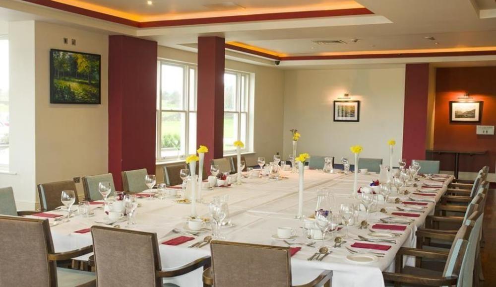 Westport Country Lodge Hotel ภายนอก รูปภาพ