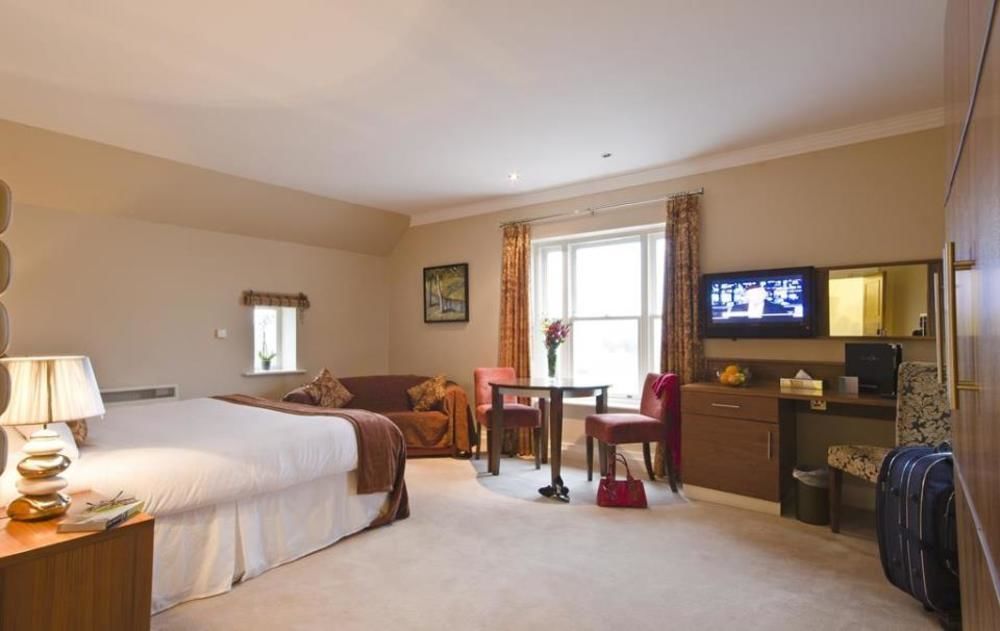 Westport Country Lodge Hotel ภายนอก รูปภาพ