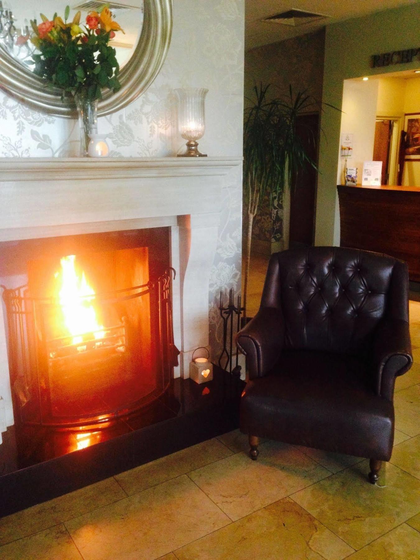 Westport Country Lodge Hotel ภายนอก รูปภาพ
