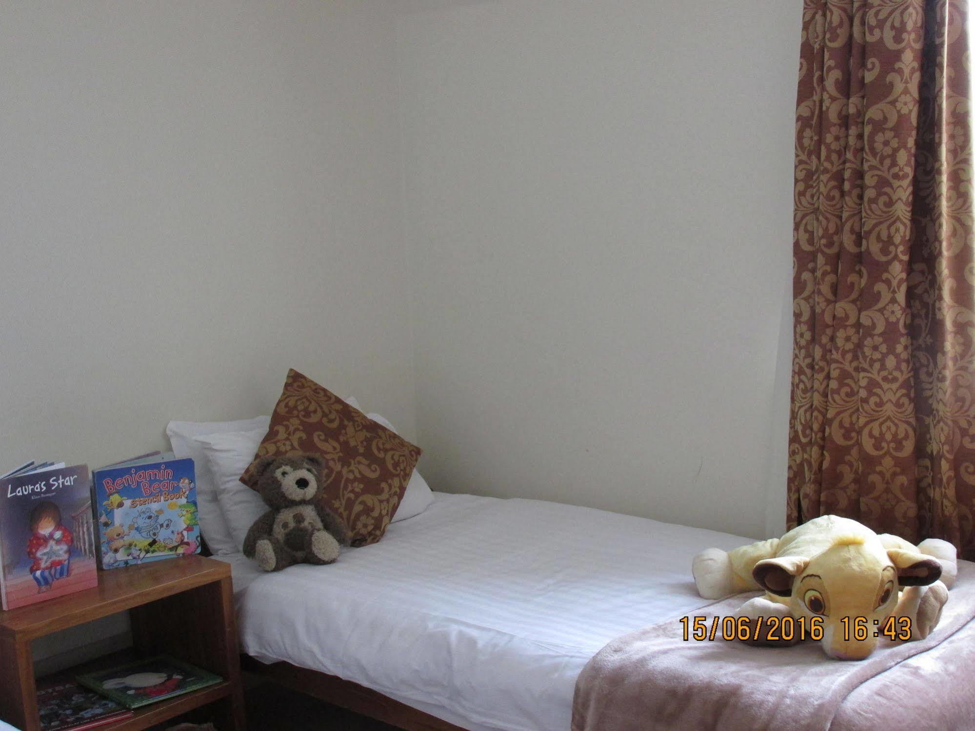 Westport Country Lodge Hotel ภายนอก รูปภาพ