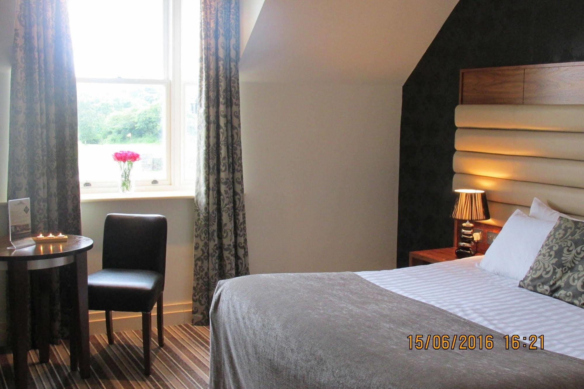 Westport Country Lodge Hotel ภายนอก รูปภาพ