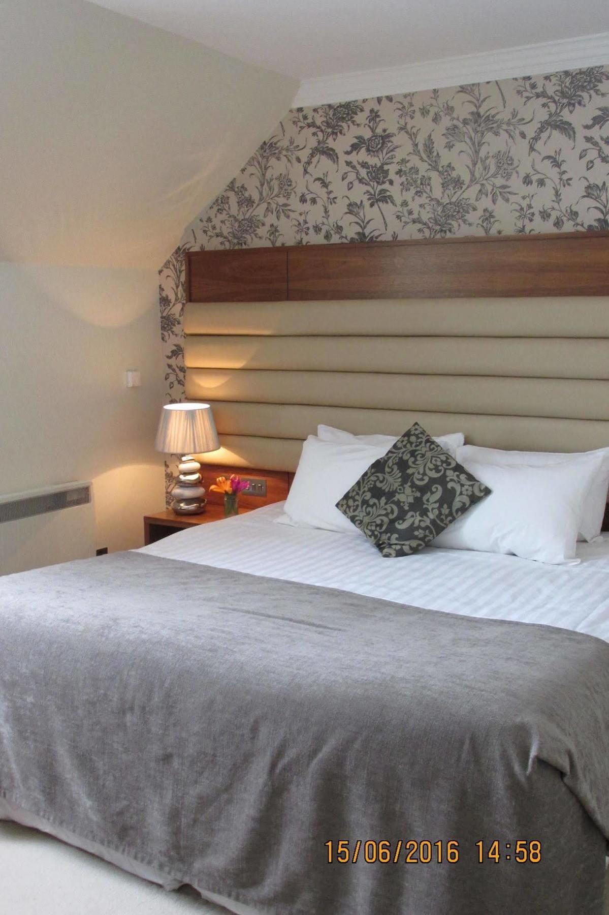 Westport Country Lodge Hotel ภายนอก รูปภาพ